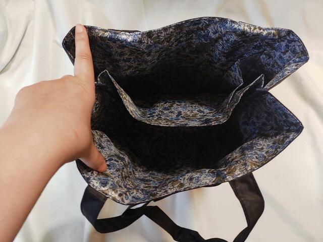 オシャレなフローラル柄