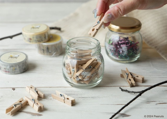【WOODSTOCK NEST】空いた瓶に小物を入れてもかわいい（※クリップ等は撮影備品です。付属しておりません）
