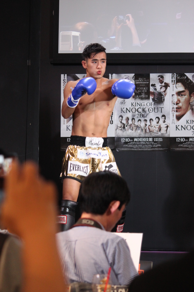 なぜかやる気満々のえいさく