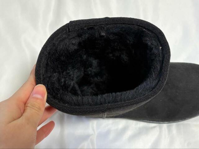 【ワークマン　ムートン風防寒レインブーツ】内部は履き口のところまでファーがあり暖かいです♪