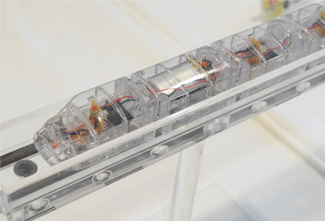 イノベイティブ・トイ部門『リニアライナー　超電動リニアLO系スペシャルセット』 タカラトミー、9月19日発売