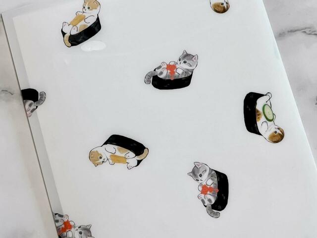 【Seria(セリア)】まるで軍艦をベッドにしているようなにゃんこたち。ゆるかわいさがたまらない〜!