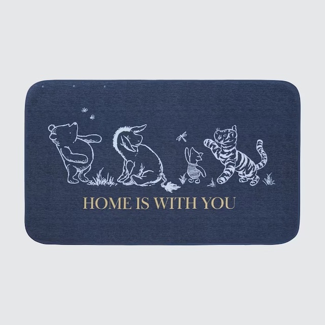 フリースブランケット｜1,990円｜ユニクロUT「くまのプーさんコレクション」