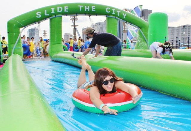 スライド・ザ・シティ／イベントの模様