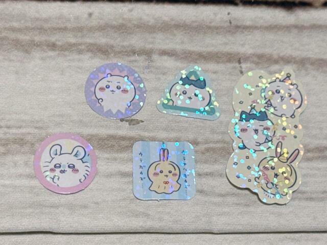 2枚目の台紙に入っていたシール。ウラヤハボウズがいます！