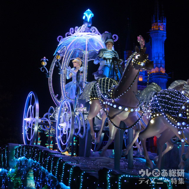 東京ディズニーランド・エレクトリカルパレード・ドリームライツ｜2017年「クリスマス・ファンタジー」