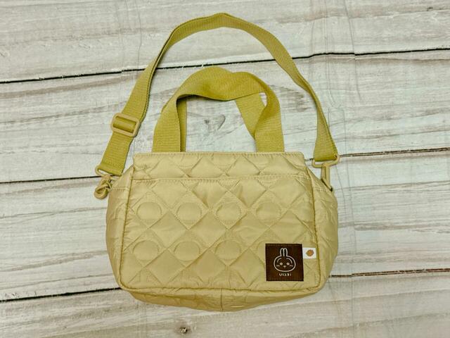 ショルダーストラップをつけてみました。2WAYで使えるのが便利すぎる〜！