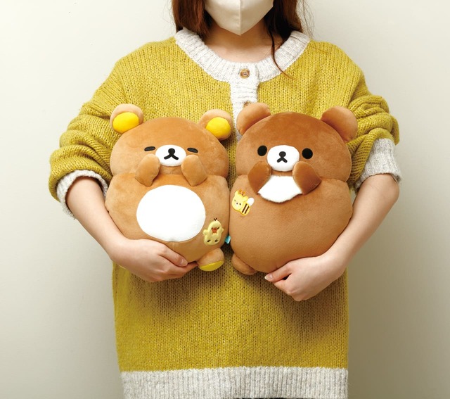 【リラックマ / みんなでまんぷくまくまく】まんぷくぷくぷくぬいぐるみ　は抱っこするのにぴったりサイズ！