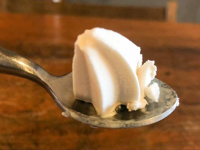 【ローソン イタリアンマロンワッフルコーン】口溶けまろやかなマロンアイス