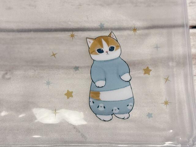 にゃんこが履いているパンツに注目。かわいいシマエナガ柄です