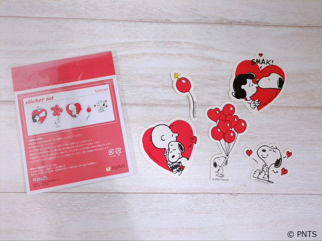 【ジョイフル×スヌーピー ステッカー5枚セット「LOVE（あか）」】ハートのモチーフと赤いカラーがキュート
