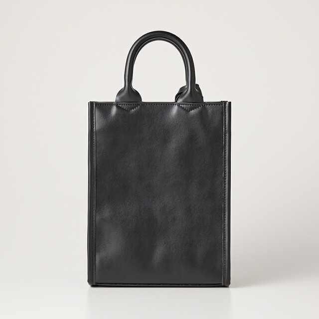 プリントショルダーバッグ「プリンセスと魔法のキス」｜￥ 6,990 （税込）