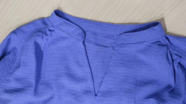 【ワークマン リネンライクベルスリーブブラウス】スキッパー襟で、首が細く長く見える形になっています♪