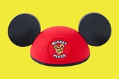 ミッキーピザのイヤーハット 2,400円