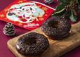 チョコドーナツ 380円｜東京ディズニーシー「パパダキス･フレッシュフルーツ、ゴンドリエ･スナック」｜東京ディズニーリゾート「ディズニー・クリスマス」2019スペシャルメニュー