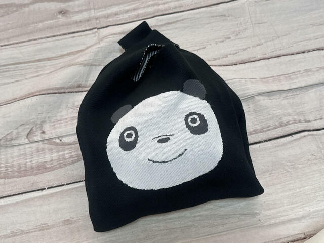 ものを入れるとコロンとしたフォルムになってキュート!