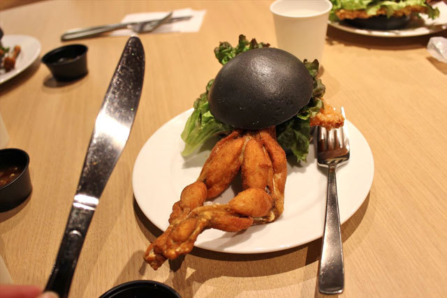 フロッグバーガー ～ドリンク付き～ 1,000円（税込）※数量限定