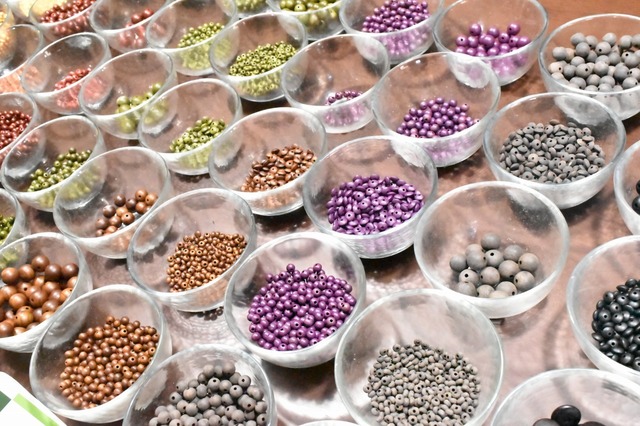 レアウッドビーズは木の宝石！