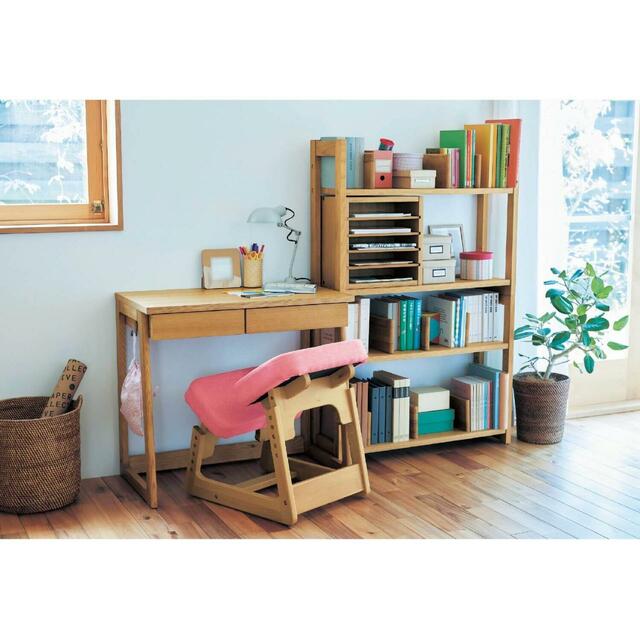 タモ材の収納にこだわったラック付き学習机 ＜幅80／幅100cm＞｜￥ 59,900～72,900 （税込）