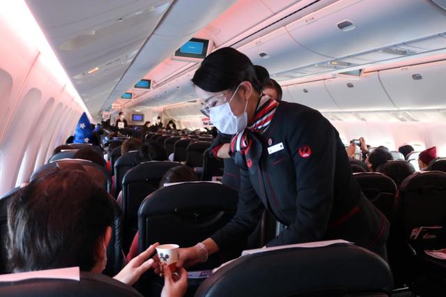 JAL DREAM EXPRESS FANTASIA 80」就航記念周遊フライト