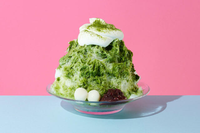 「宇治金時」＜価格：790円（税込869円）＞【これは奇跡のようなくちどけ！かき氷を超えた贅沢スイーツ！ココスの「純氷ふわふわかき氷フェア」】