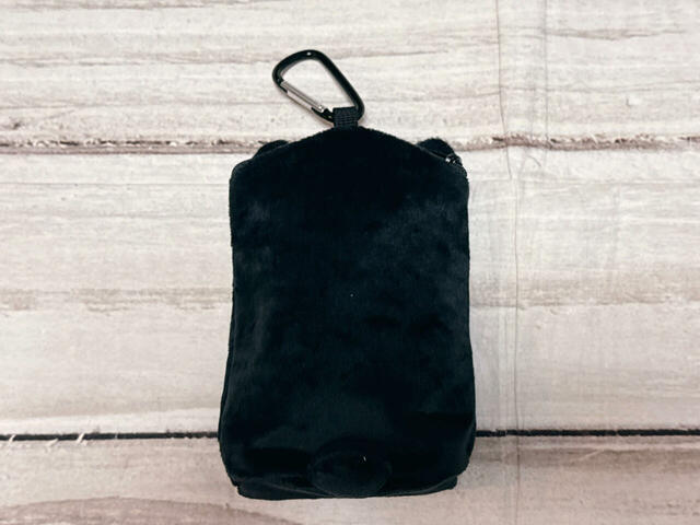 【カルディ　ミニニャップポシェット】サイズは約高さ17×幅11×マチ6cm（突起部含まず）。背面も抜かりなくかわいいです◎