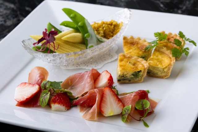 春ビアガーデン サーロインステーキ食べ放題プラン