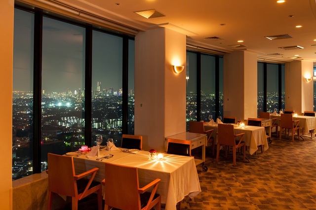 2ポンドステーキ＆プティパフェコース