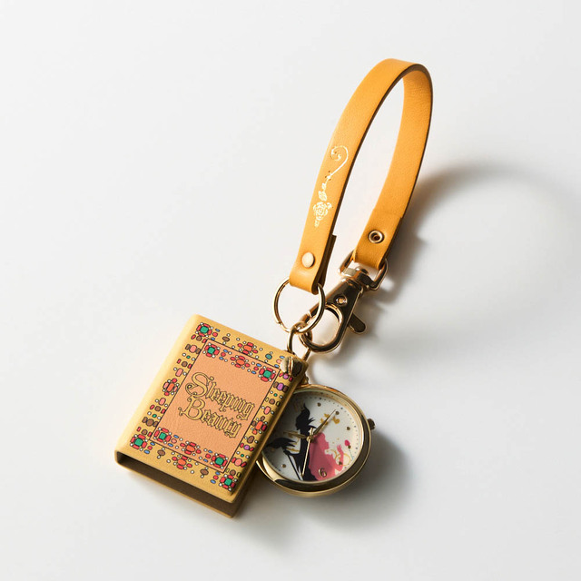 ストーリーブック型ハングウォッチ(選べるキャラクター)|¥7,480 (税込)