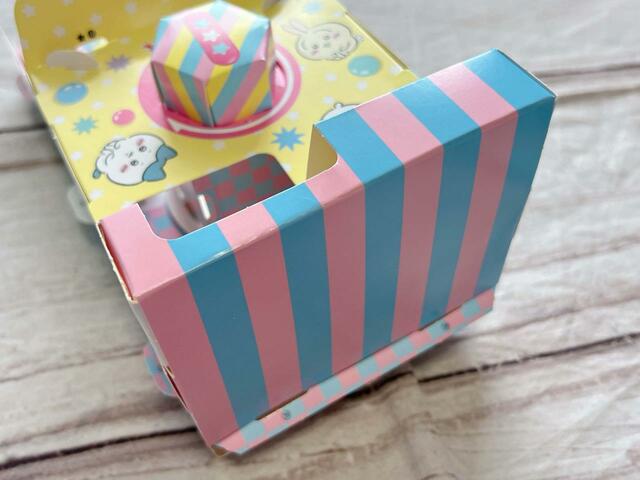 【最新付録 ちいかわガシャポン】さらにほんたい（した）を差し込みます