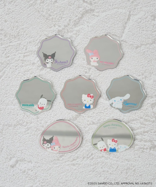 【BIRTHDAY BAR×サンリオキャラクターズ】ミラーシール　715円