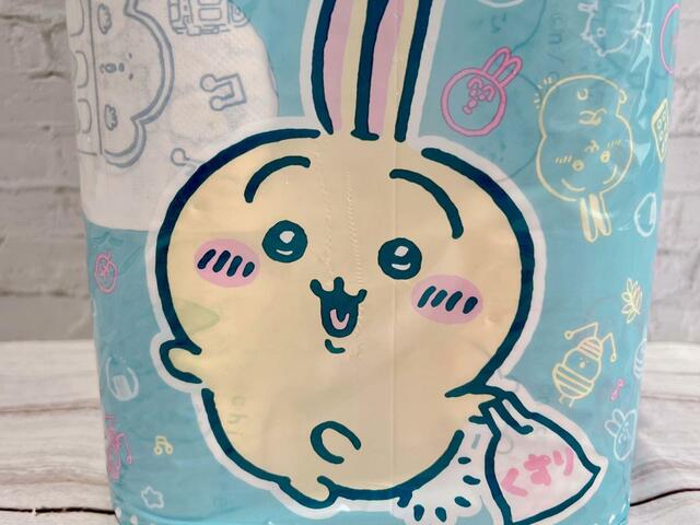 【マツキヨココカラ×ちいかわ】うさぎももちろんくすりの袋を持っています♪