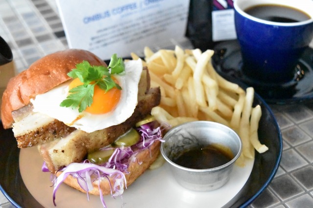 ブルーターミナルバーガー