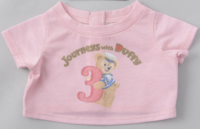 ダッフィーのTシャツ ¥1,800／TDS「ジャーニー・ウィズ・ダッフィー」スペシャルグッズ ※2015年7月3日(金)発売