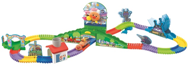 アンパンマン つなげてくねくねロードDX／画像提供：日本トイザらス