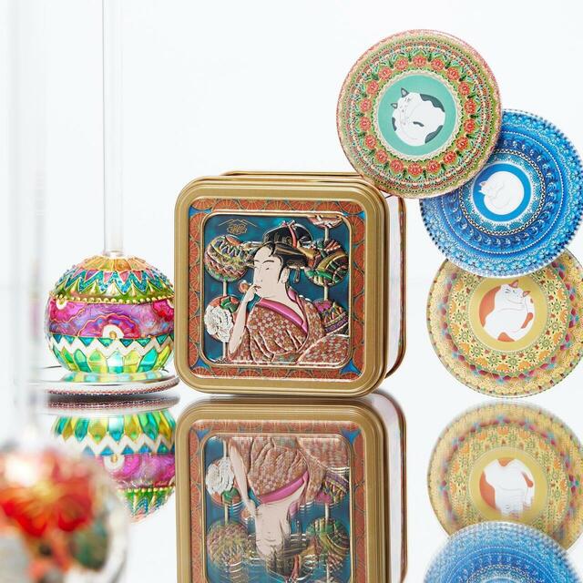 「ポッピン缶（ミニ鏡付き）」＜価格：1,485円（税込）＞【ステンドグラスのような“ガラス絵×浮世絵” が美しい！和菓子入り『ポッピン缶』蔦屋書店など限定で新発売！】