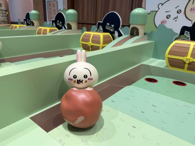 ミートボールを食すうさぎ。わんぱくでかわいすぎる…！