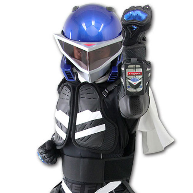 名前も見た目も面白い「ローカルヒーロー」東京・現実拡張-スマホ仮面