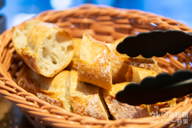 “ディズニー・イースター”ランチブッフェ／ディナーブッフェ｜東京ディズニーシー・ホテルミラコスタ「オチェーアノ」