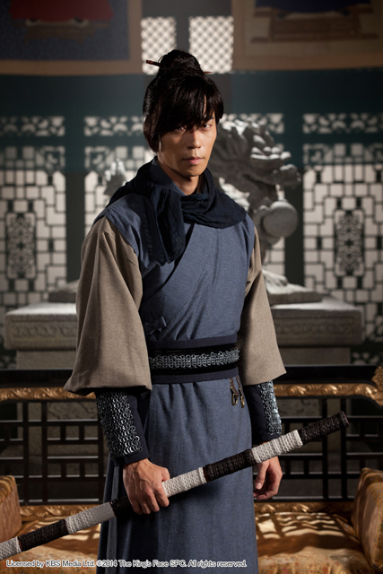『王の顔』シン・ソンロク Licensed by KBS Media Ltd. © 2014 The King's Face SPC. All rights reserved.