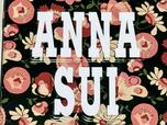 前面中央には「ANNA SUI」のロゴ入りです!