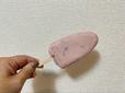 【ファミリーマート 赤城 いちごミルクアイスバー】かわいらしいフォルム