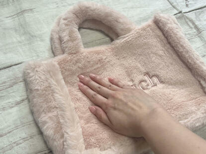ダーリッチ♡ショルダーバッグ Darich FLUFFY BAG BOOK』2バージョンが予約受付中。付録は齊藤