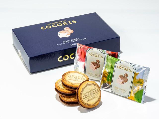 「サンドクッキー ヘーゼルナッツと木苺」<価格:1,560円(税込)>【手土産選びの参考に♪グランスタ東京で働く人が本音で選んだ「東京駅限定“推し土産”」ランキング ベスト10をご紹介!】