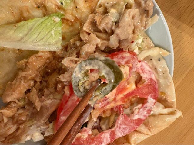 【コストコ　メキシカンサラダラップ】ピリッと辛いハラペーニョがアクセントになってクセになる！