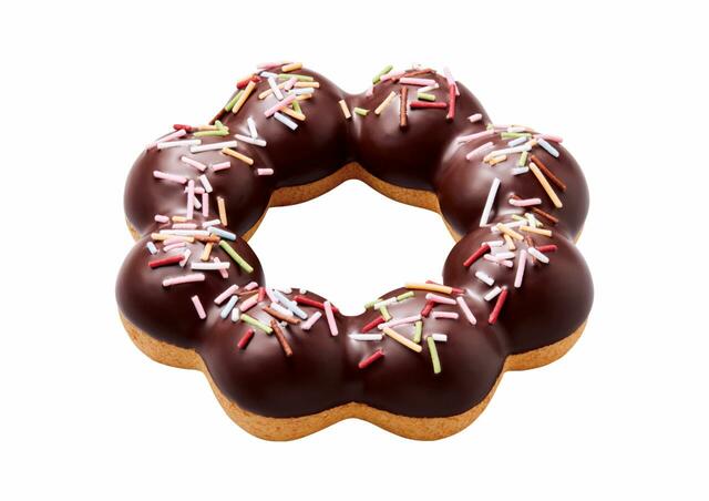 「ポン・デ・リース チョコ」＜価格：テイクアウト 183円／イートイン 187円＞【【ミスド】今年のポケモンコラボはディグダが顔を出した「ポン・デ・ディグダ」が登場！ブランケットなどグッズも充実！】