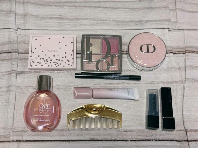 これだけのコスメが収納できちゃいました♪