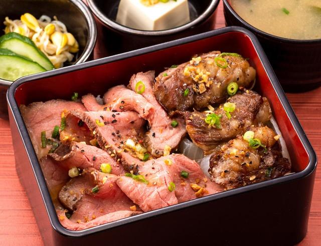 牛ステーキとローストビーフの二色重