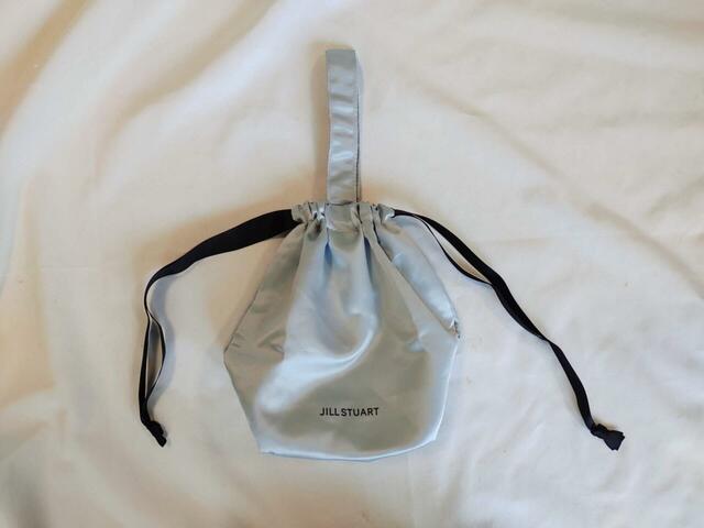 キュッと紐をしめて使用する