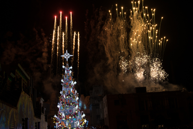 新クリスマス・ツリー｜ユニバーサル・スタジオ・ジャパン